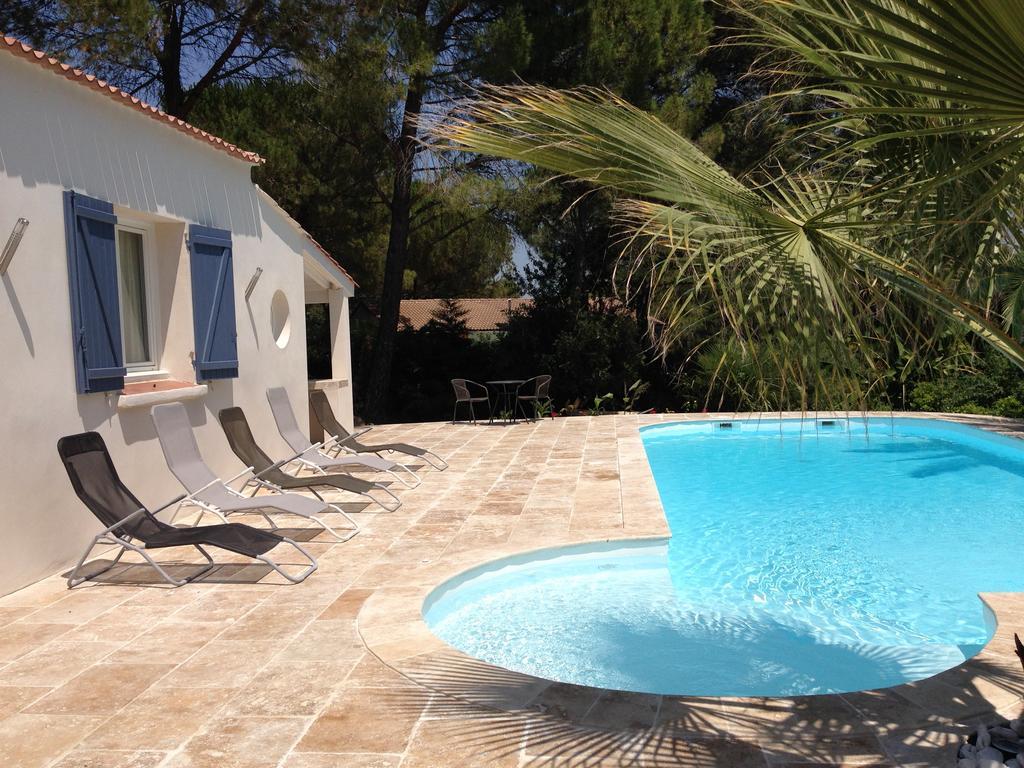 Le Mazet De Trial Villa Aubais Oda fotoğraf